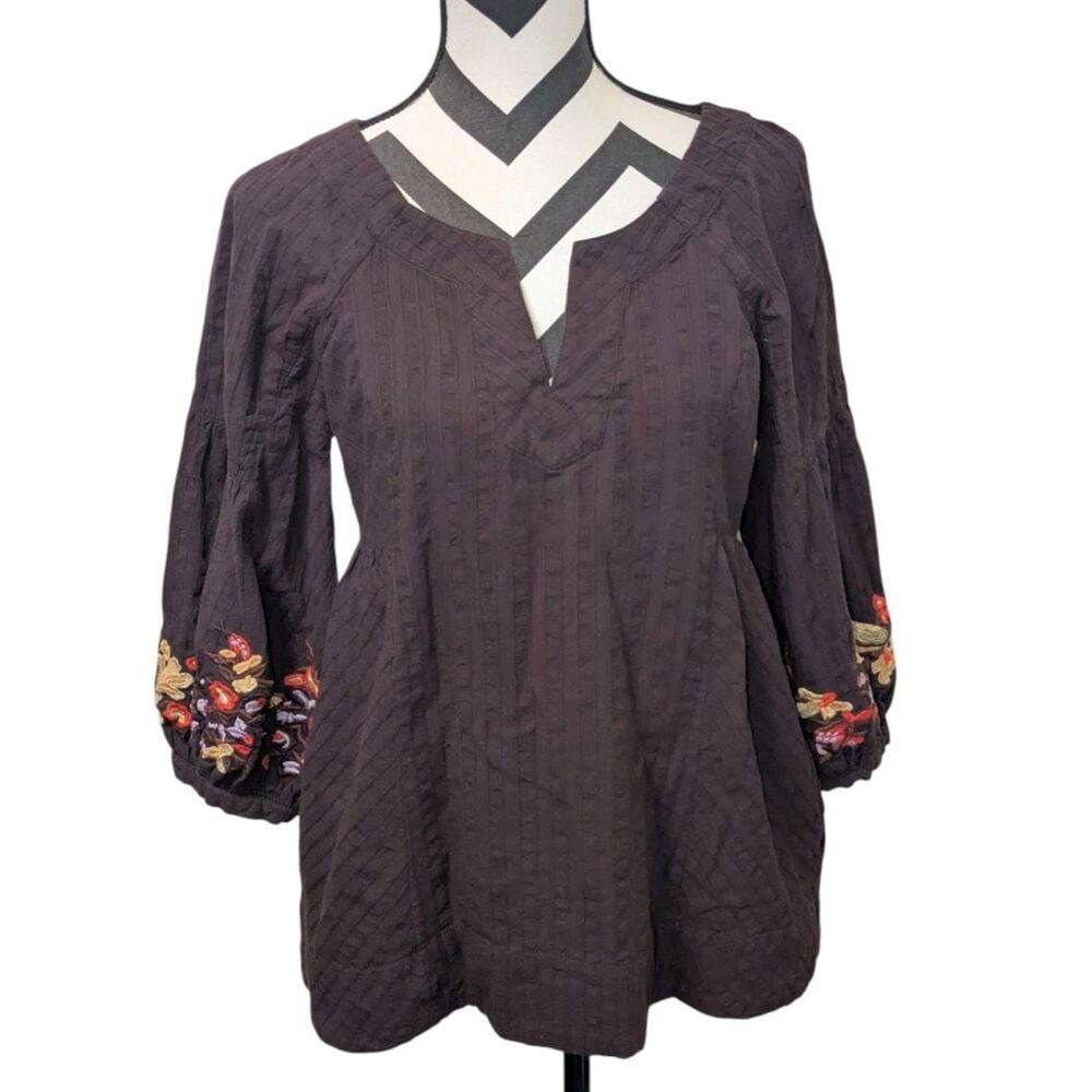 Theme M Embroidered Floral Sleeve Tunic Blouse